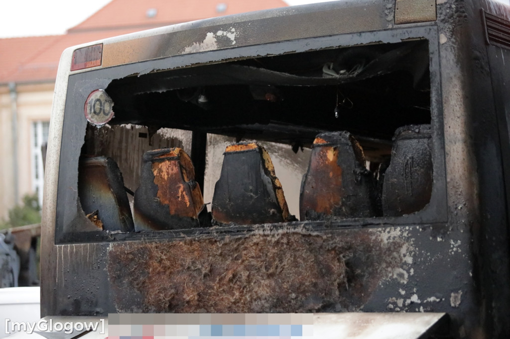 Pożar autobusu w centrum Głogowa
