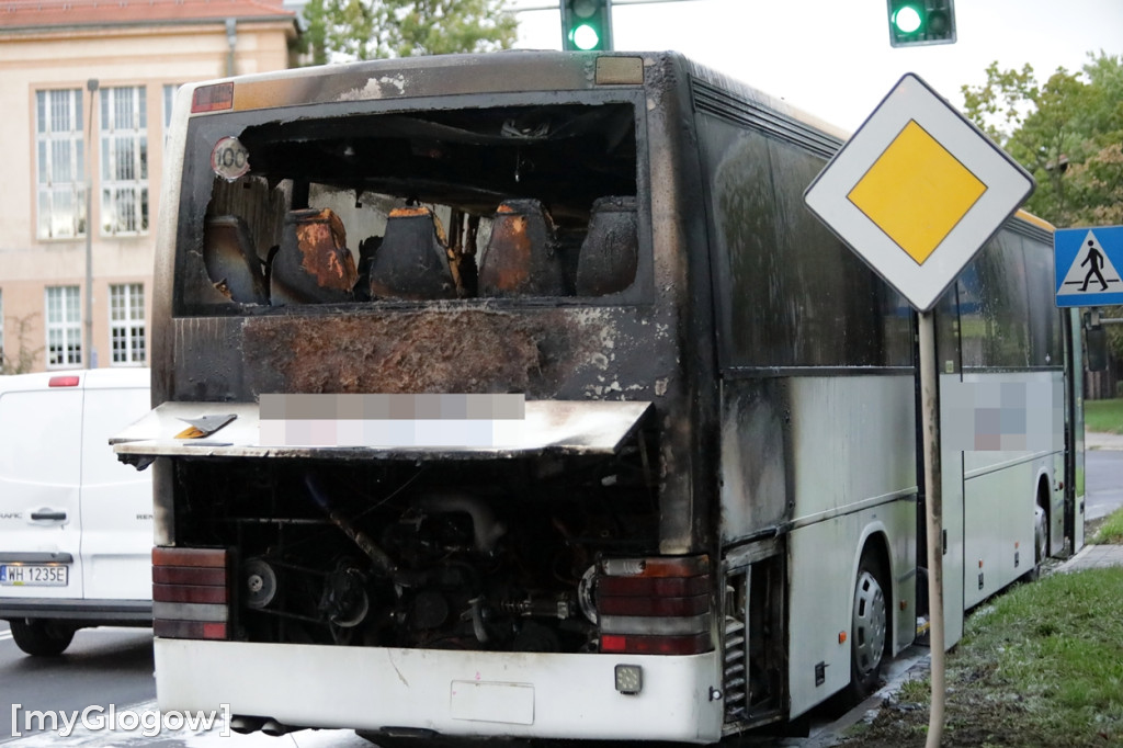 Pożar autobusu w centrum Głogowa