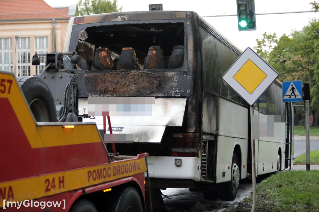 Pożar autobusu w centrum Głogowa