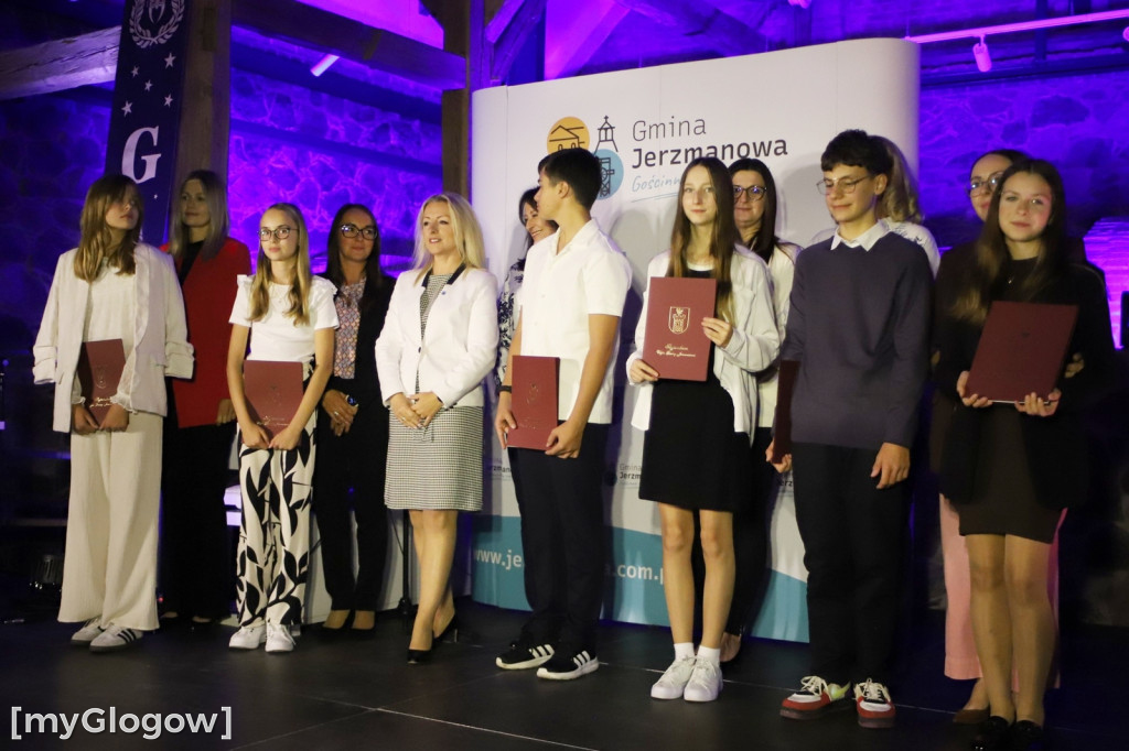Gala stypendialna w Jerzmanowej