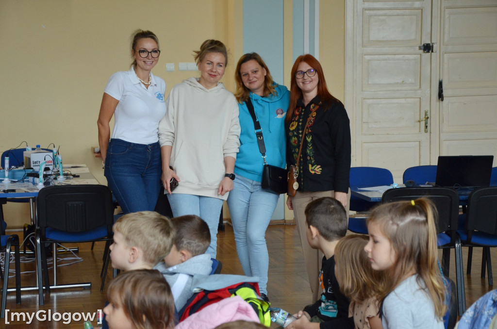Przedszkolaki na zajęciach w głogowskim mechaniku