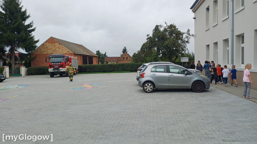 Ewakuacja firmy i szkoły
