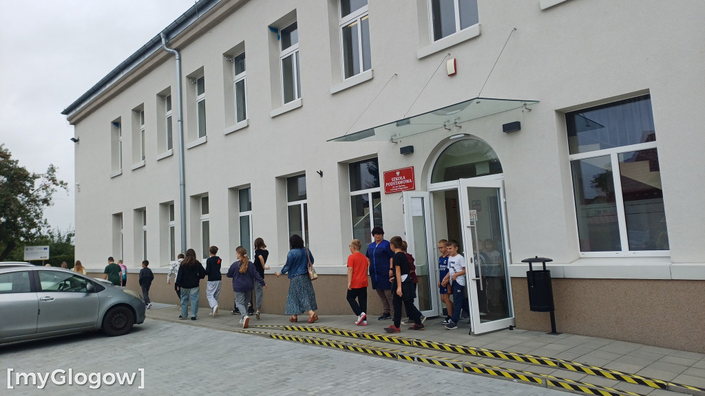 Ewakuacja firmy i szkoły