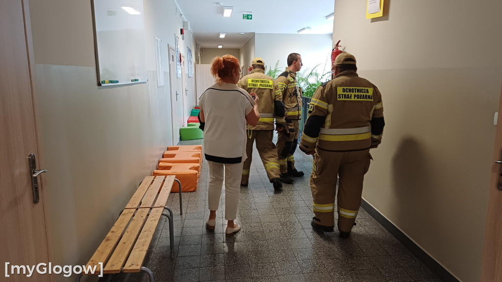 Ewakuacja firmy i szkoły