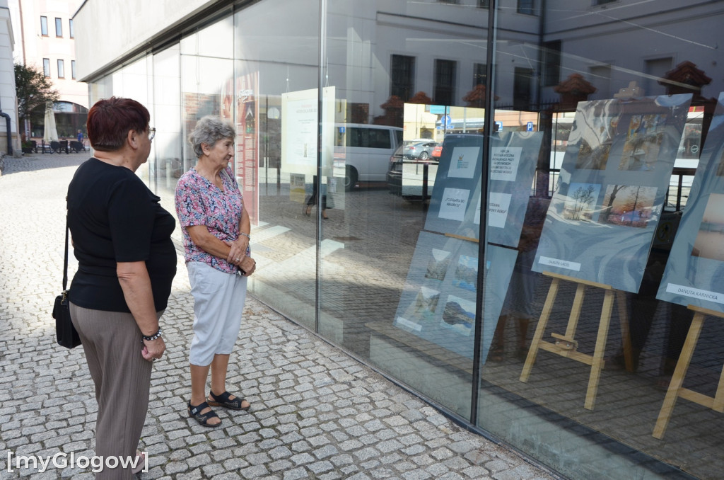 Otwarcie wystawy fotograficznej w sukiennicach
