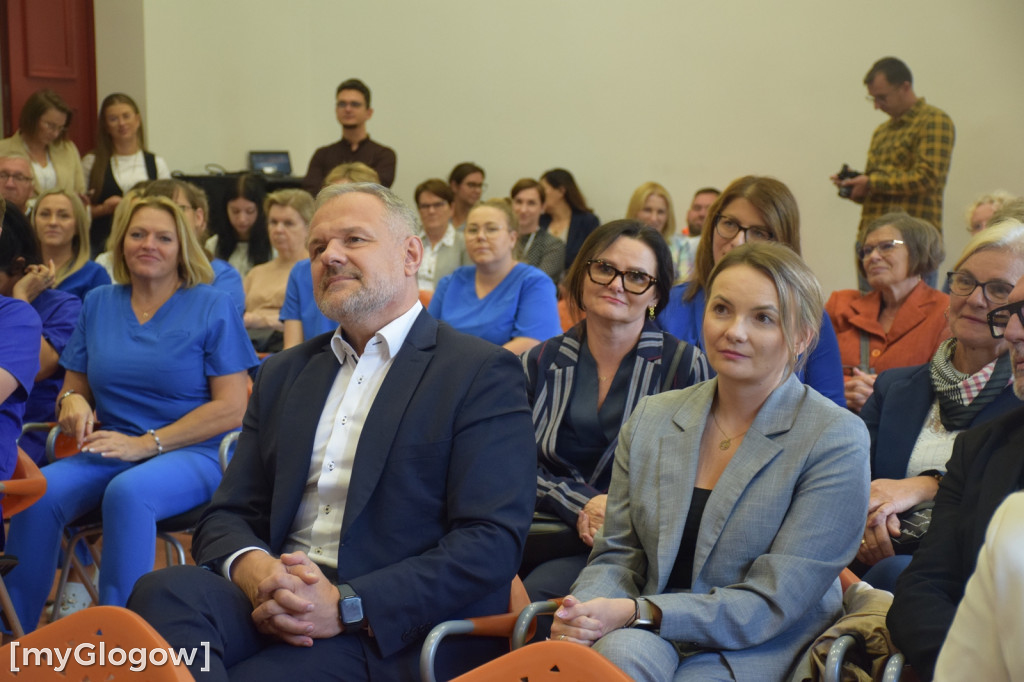 Uroczyste nadanie czepka pielęgniarskiego w PANS
