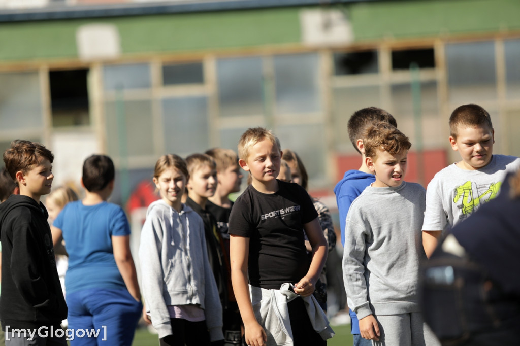 Setki dzieci bawiły się i ćwiczyły