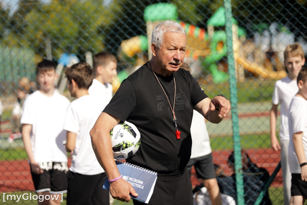 Setki dzieci bawiły się i ćwiczyły
