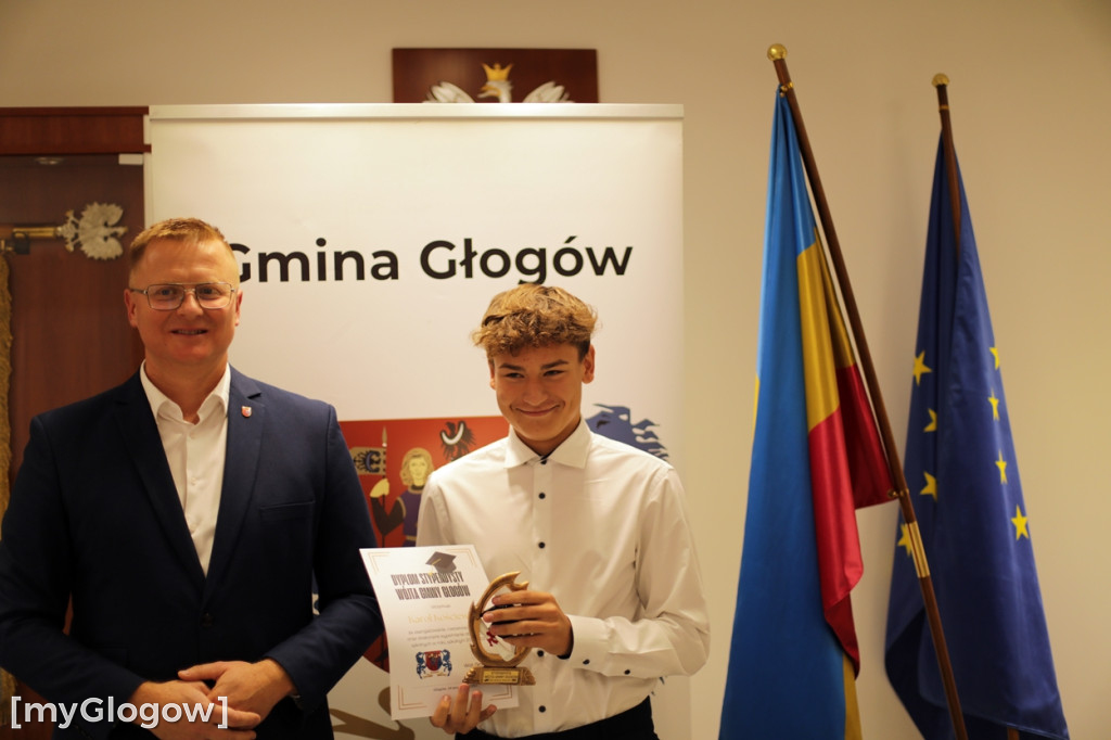 Stypendia dla najlepszych uczniów z gminy Głogów