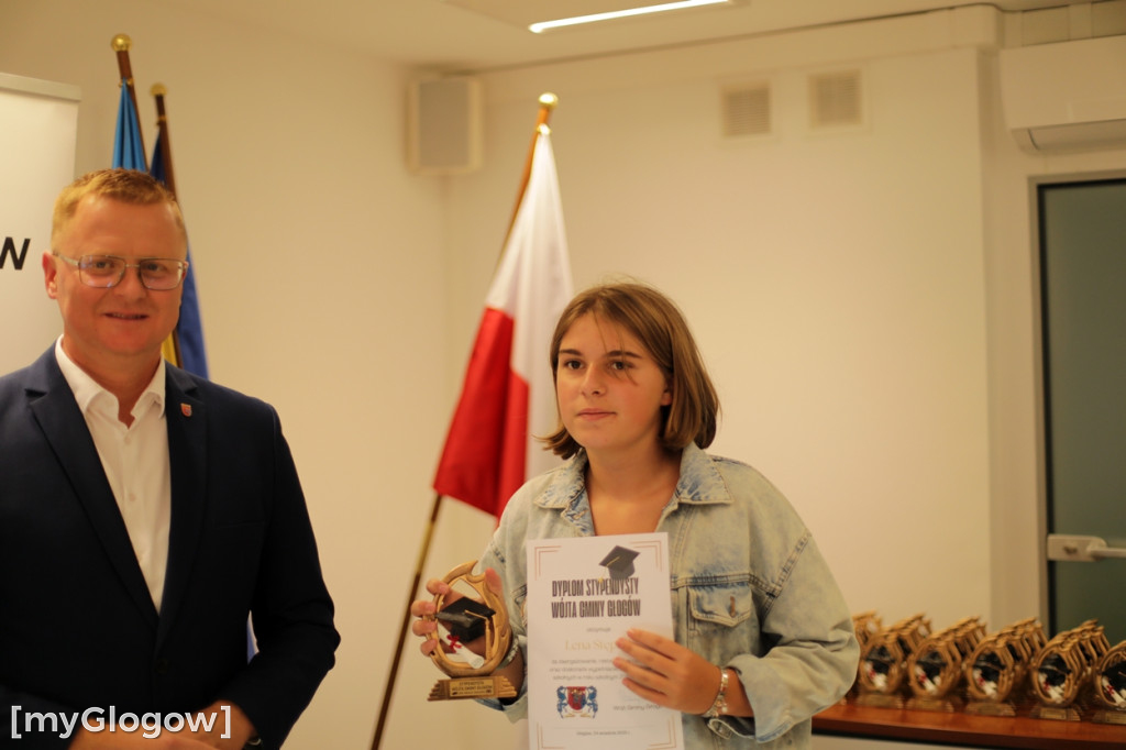 Stypendia dla najlepszych uczniów z gminy Głogów