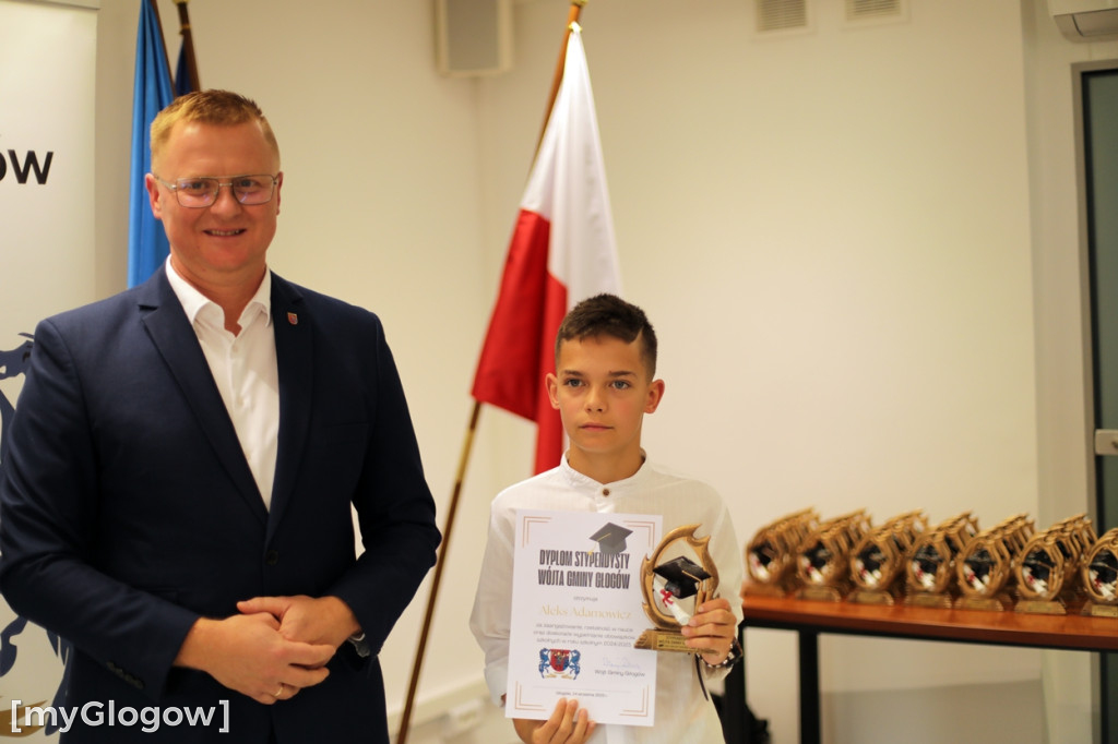 Stypendia dla najlepszych uczniów z gminy Głogów