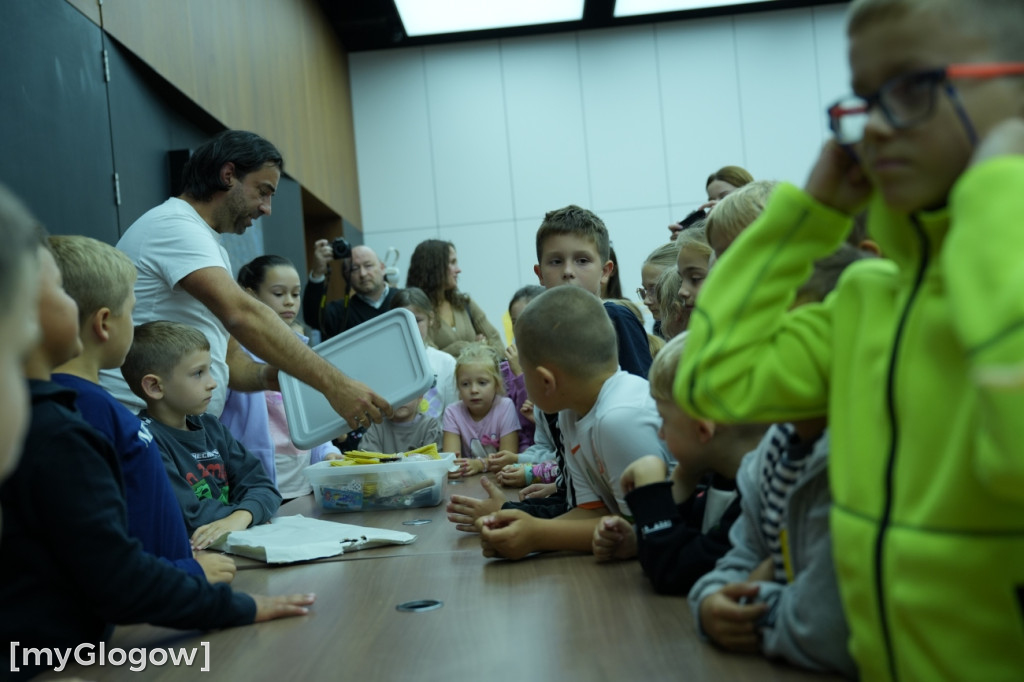 Miodobranie w KGHM! Frajda dla dzieci i dorosłych