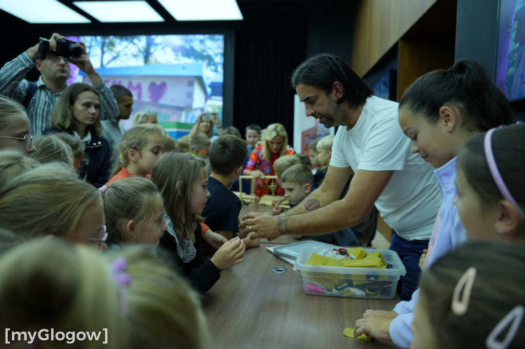 Miodobranie w KGHM! Frajda dla dzieci i dorosłych
