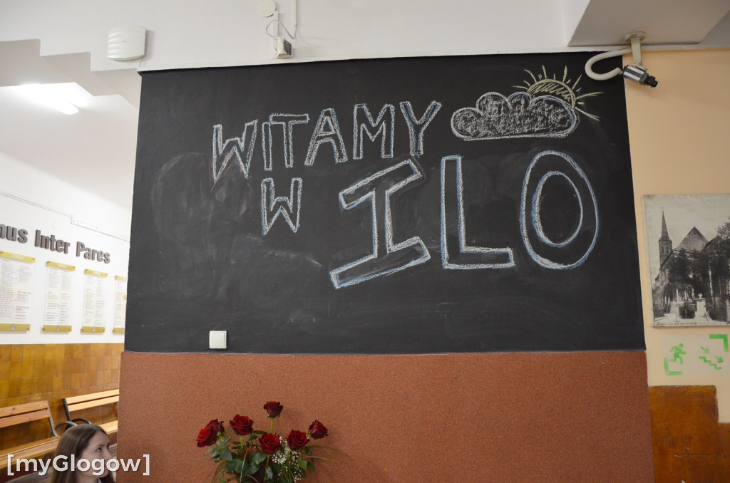 Tłumy absolwentów w I LO w Głogowie