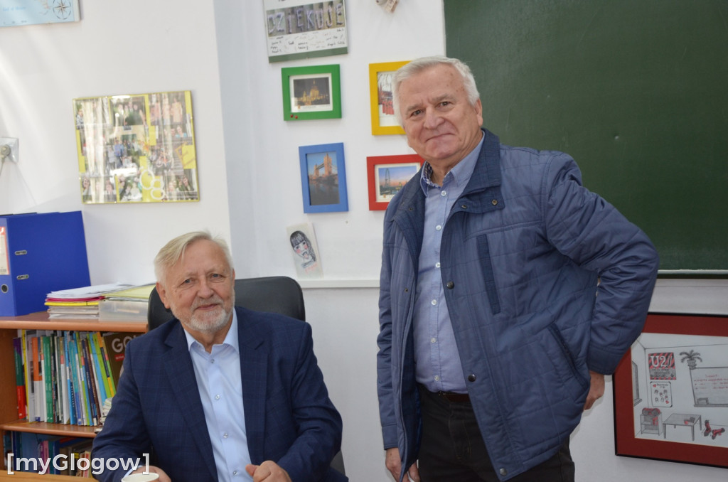 Tłumy absolwentów w I LO w Głogowie