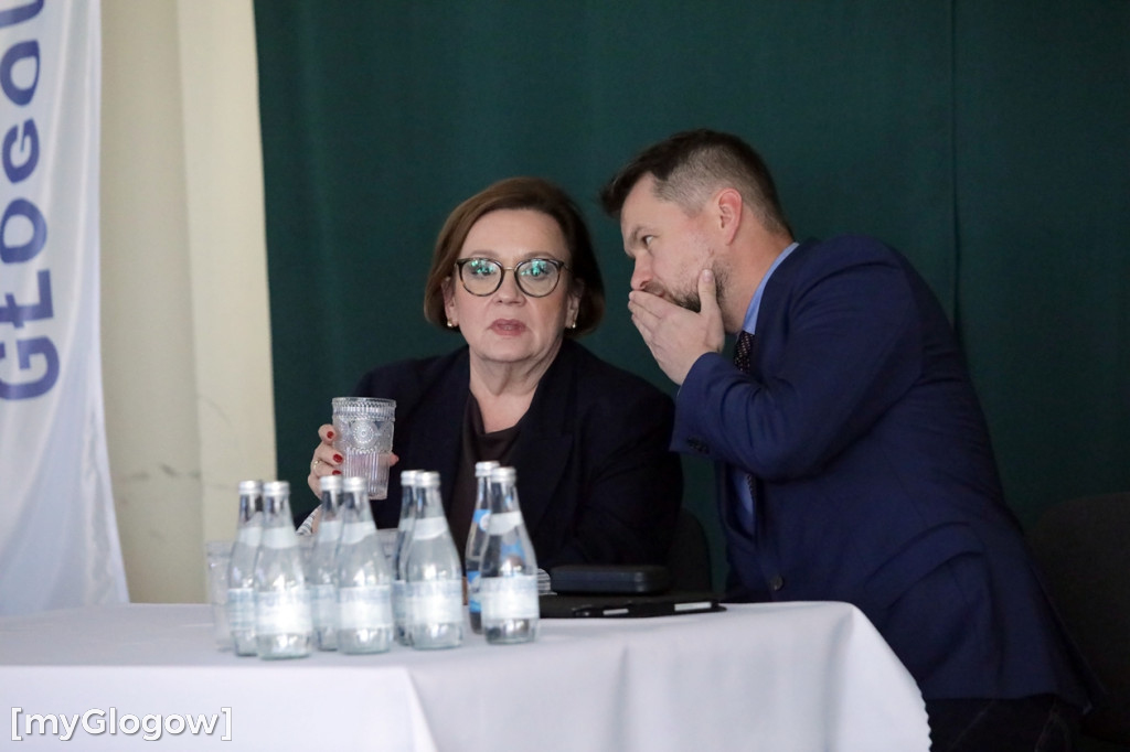 Anna Zalewska grzmiała w sprawie wiatraków