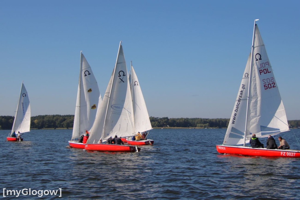 Jesień nad jeziorze