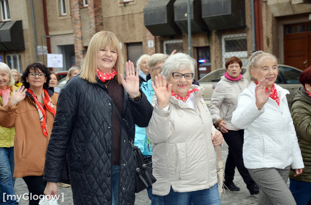 Korowód seniorów w Głogowie