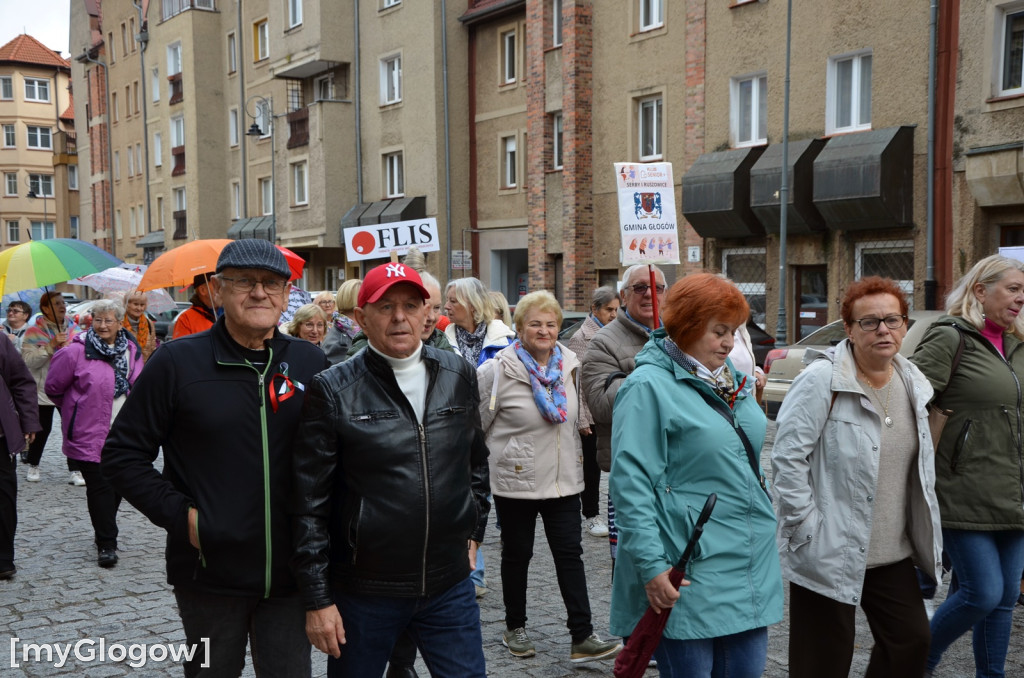 Korowód seniorów w Głogowie