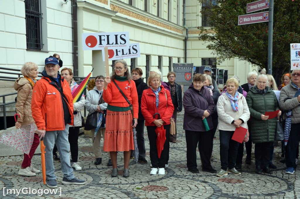 Korowód seniorów w Głogowie