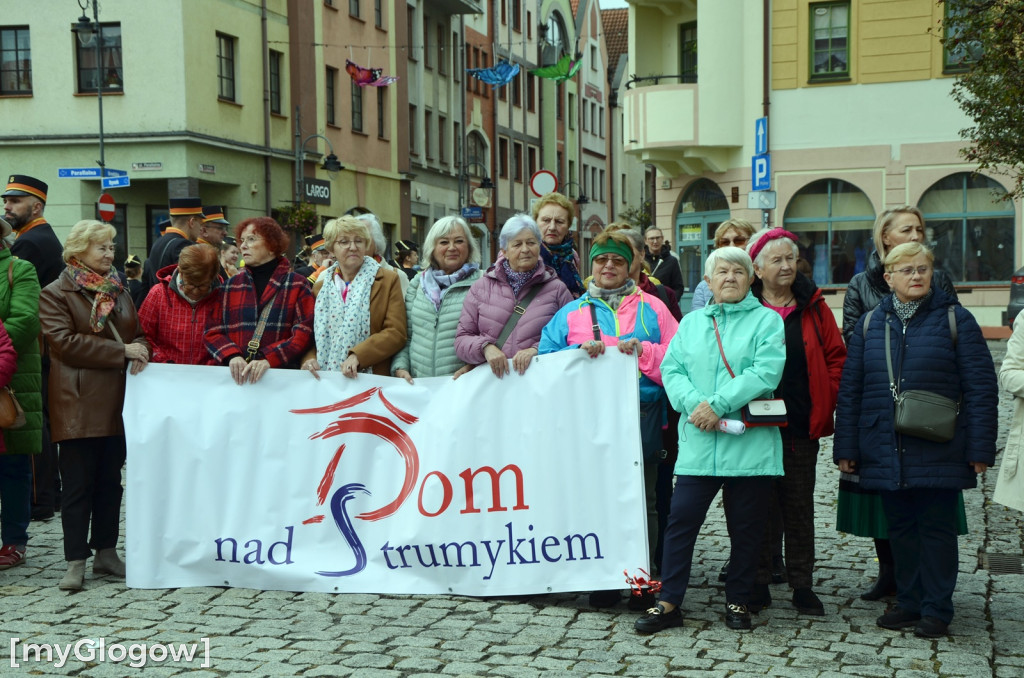 Korowód seniorów w Głogowie