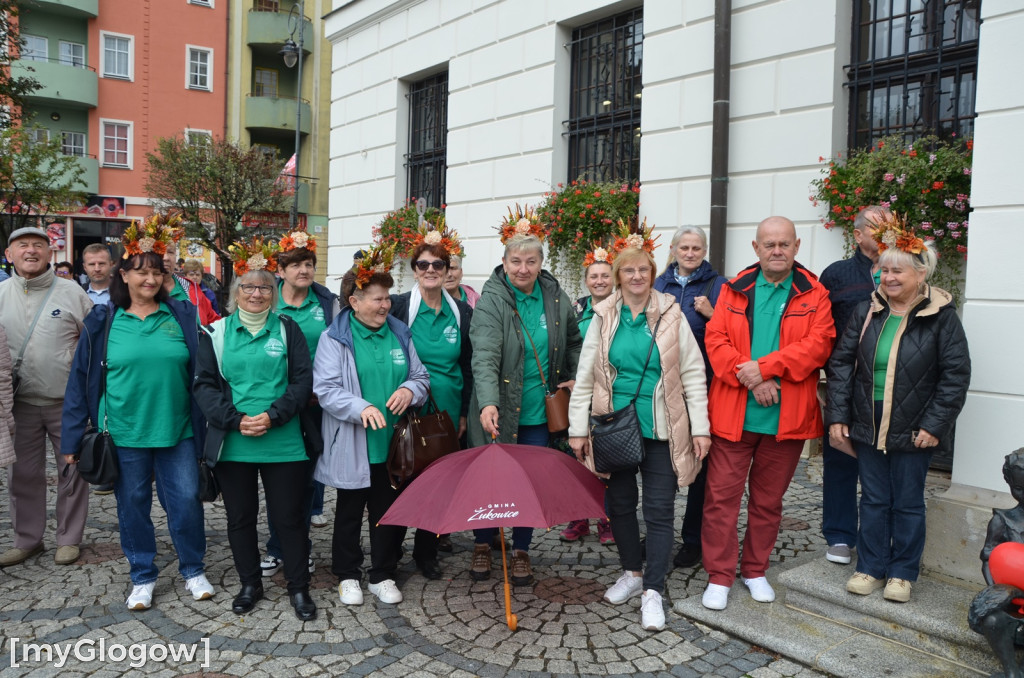 Korowód seniorów w Głogowie