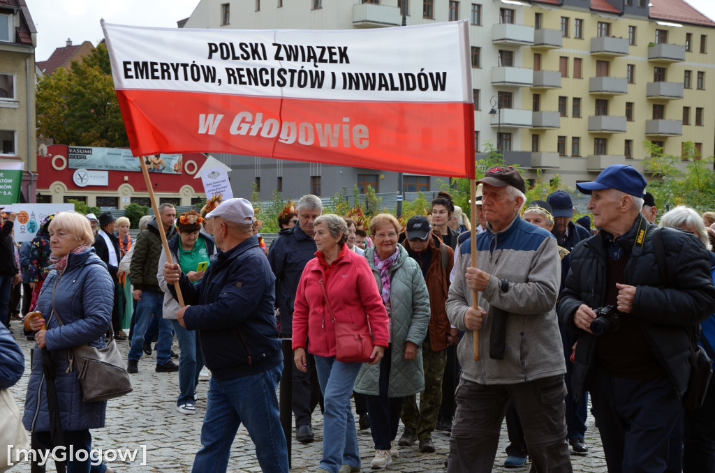 Korowód seniorów w Głogowie
