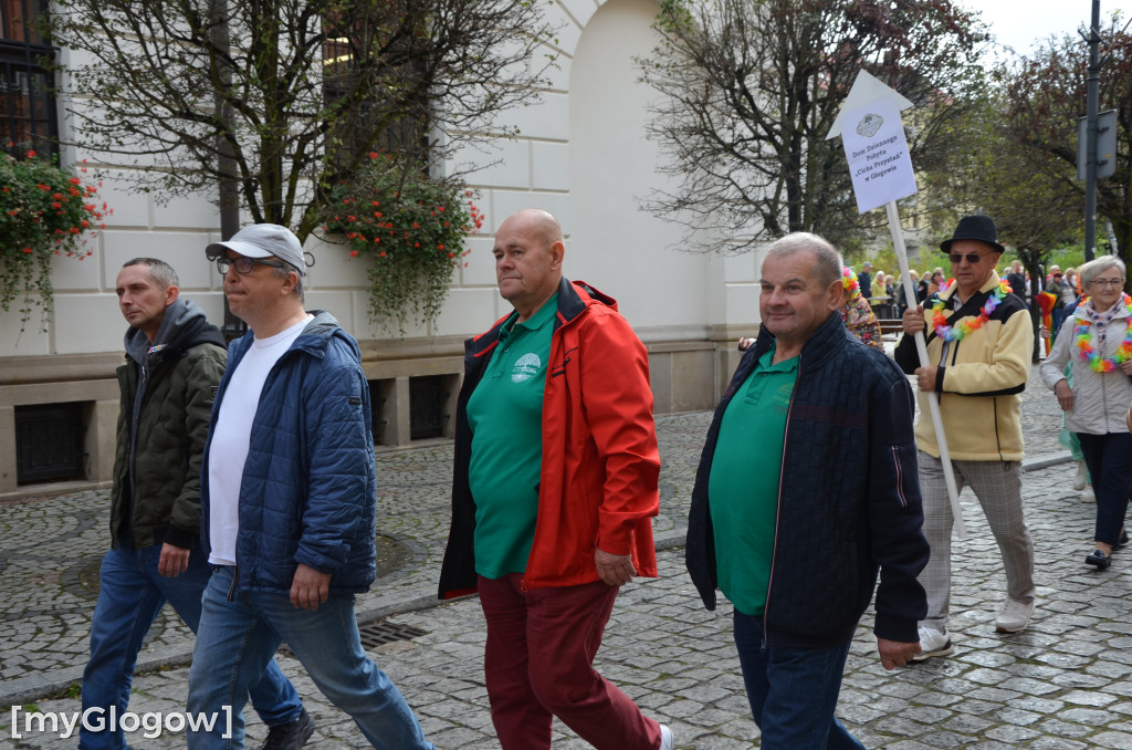 Korowód seniorów w Głogowie