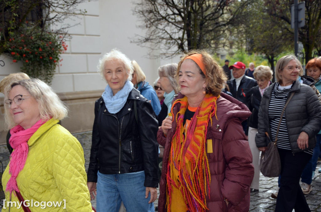 Korowód seniorów w Głogowie