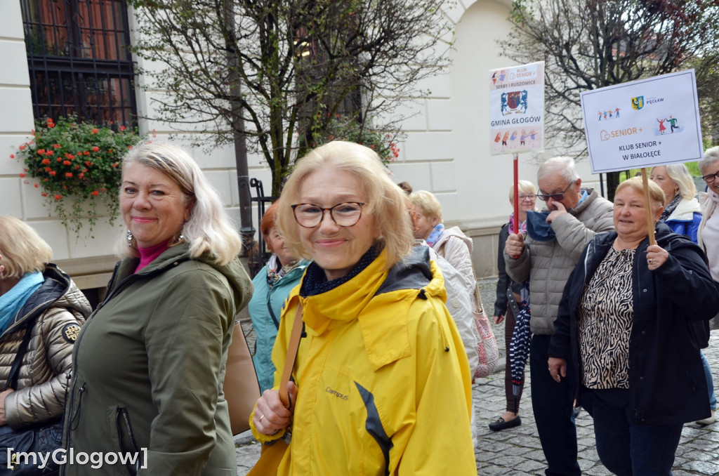 Korowód seniorów w Głogowie