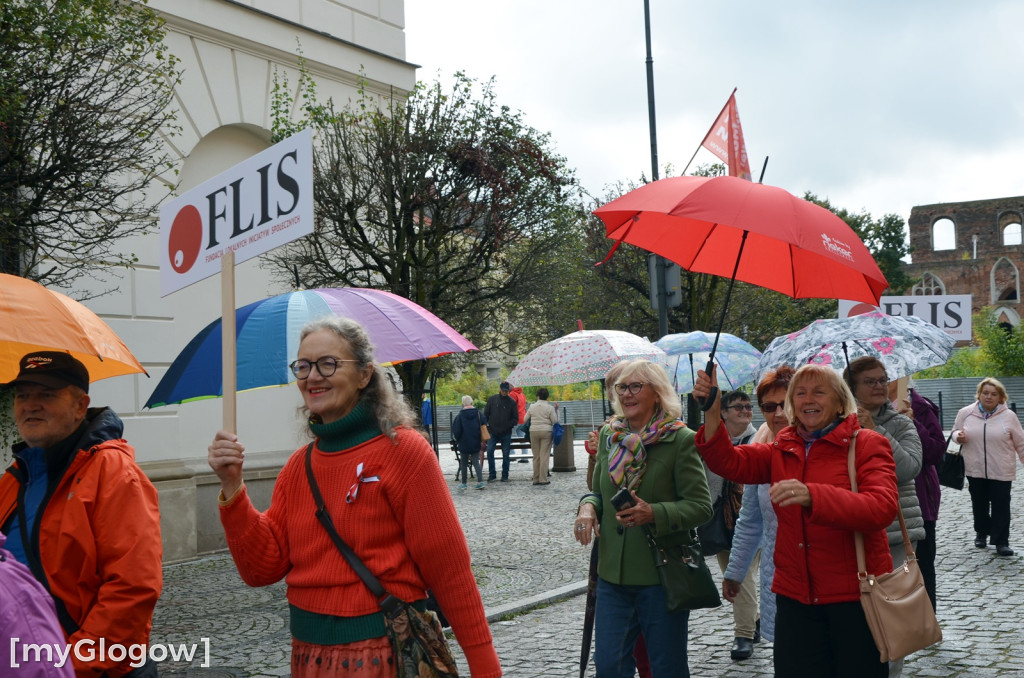 Korowód seniorów w Głogowie