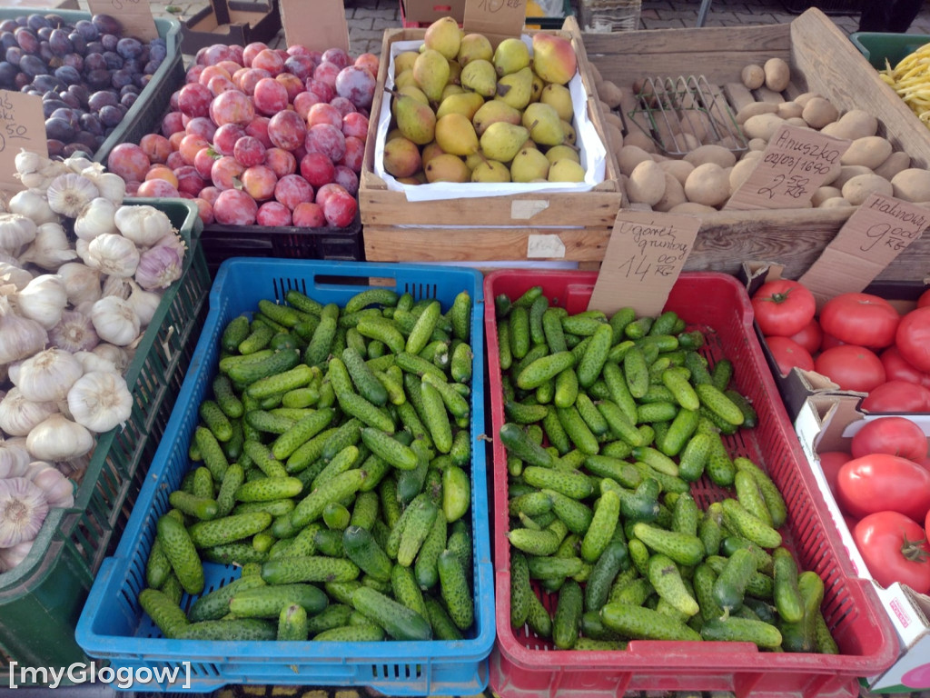 Ceny warzyw i owoców na targu w Głogowie