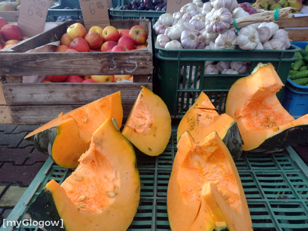 Ceny warzyw i owoców na targu w Głogowie