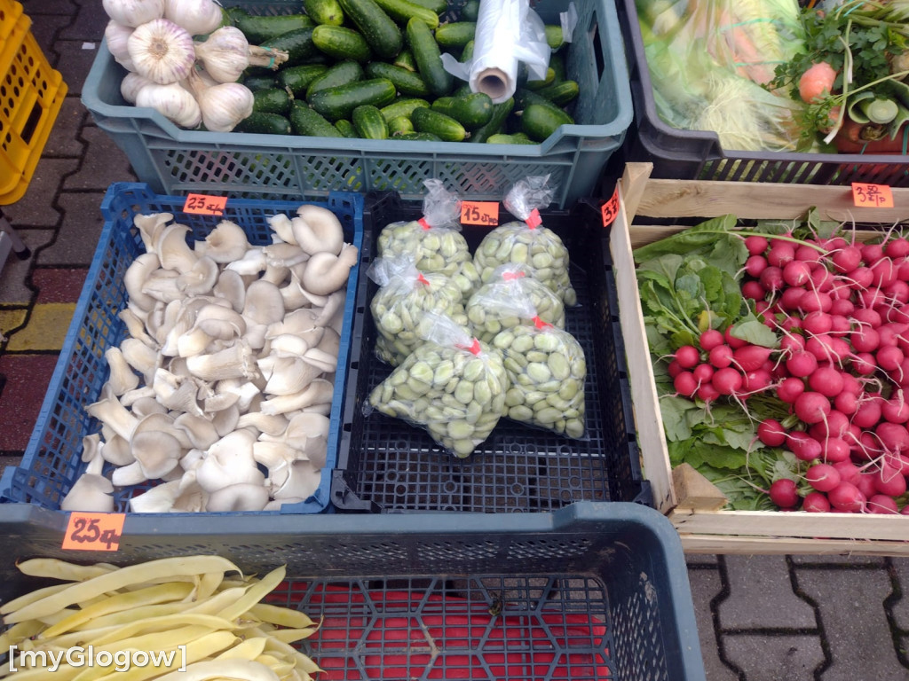 Ceny warzyw i owoców na targu w Głogowie