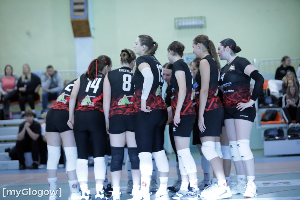 Udana inauguracja sezonu głogowskich siatkarek