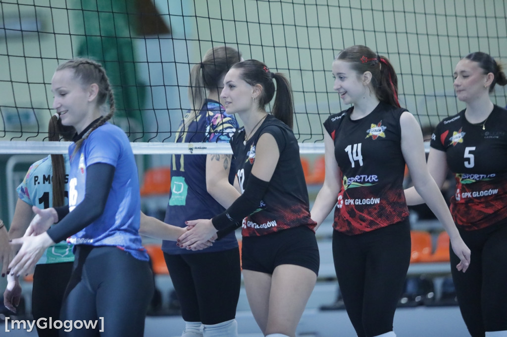 Udana inauguracja sezonu głogowskich siatkarek