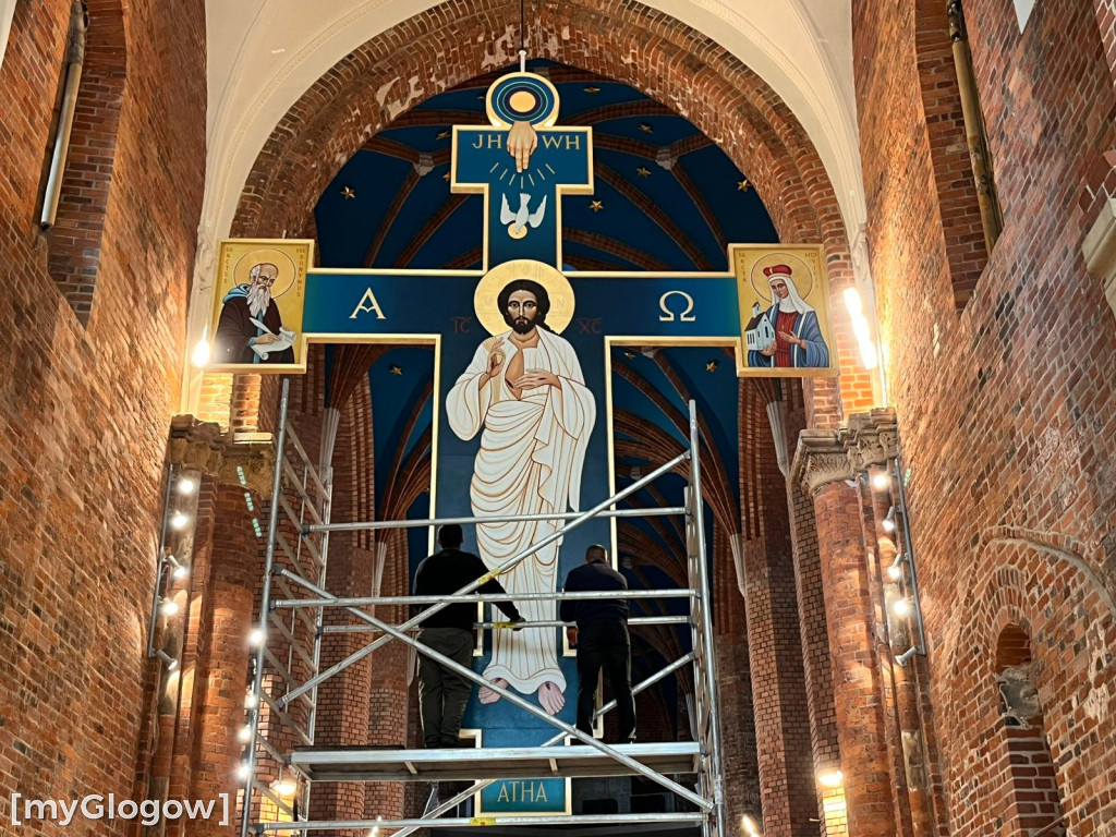 Wielka akcja krzyż w głogowskije kolegiacie