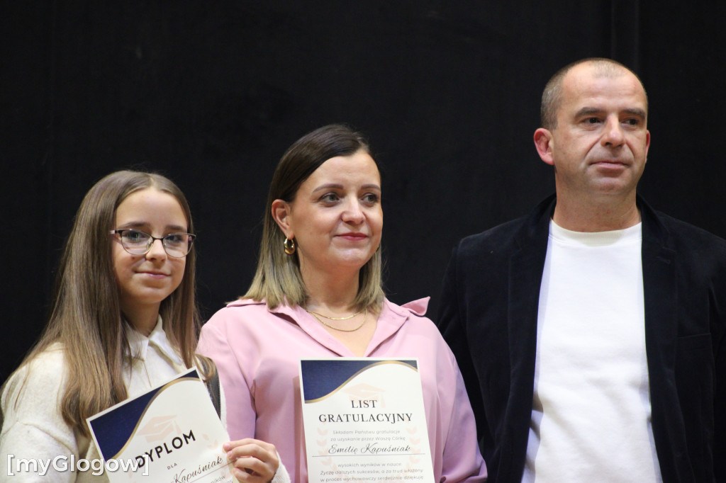 Zdolni uczniowie nagrodzeni za naukę i zachowanie