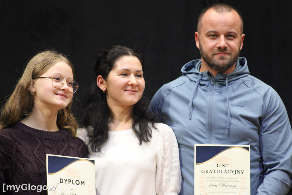 Zdolni uczniowie nagrodzeni za naukę i zachowanie