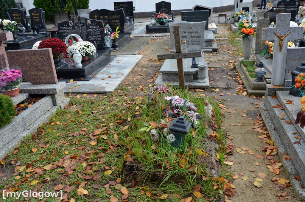 Przygotowania na cmentarzu przy ul. Legnickiej