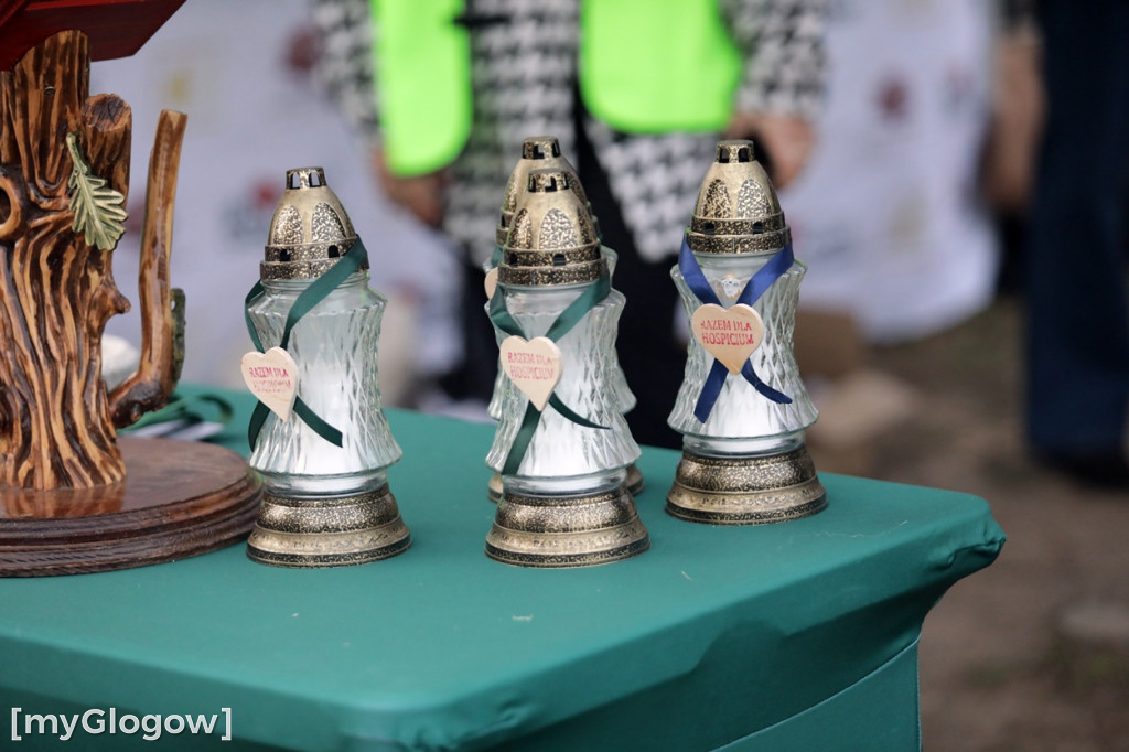 Pomagają harcerze i piłkarze, wszyscy dla fundacji