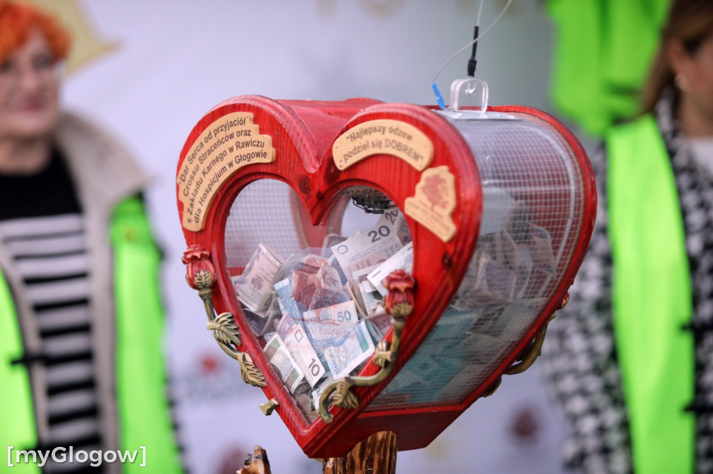 Pomagają harcerze i piłkarze, wszyscy dla fundacji