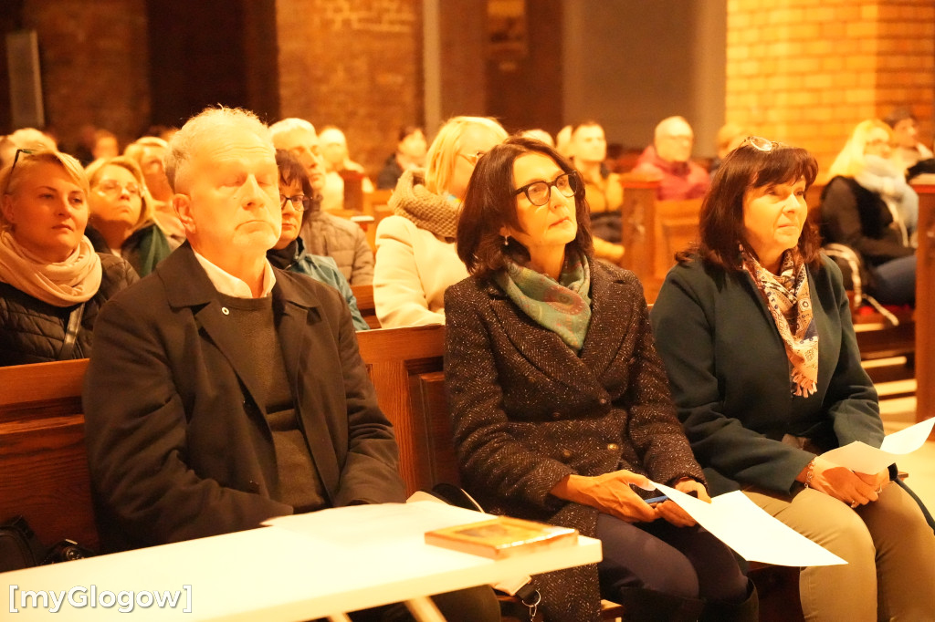 Noc Światła rozbłysła radością w kolegiacie