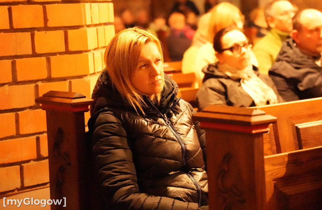 Noc Światła rozbłysła radością w kolegiacie