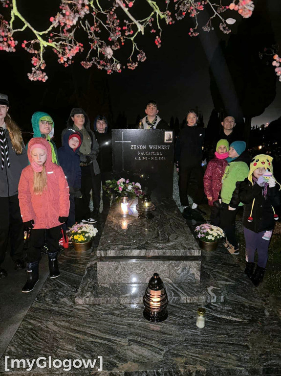 Harcerze ZHP zadbali o groby i pomogli