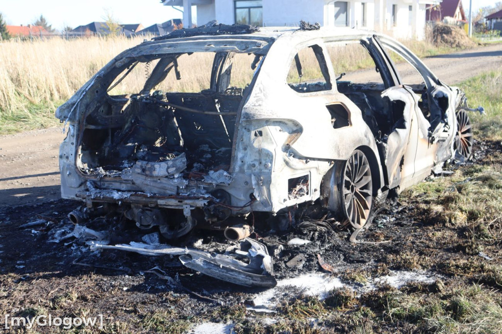 Pożar BMW w Głogowie