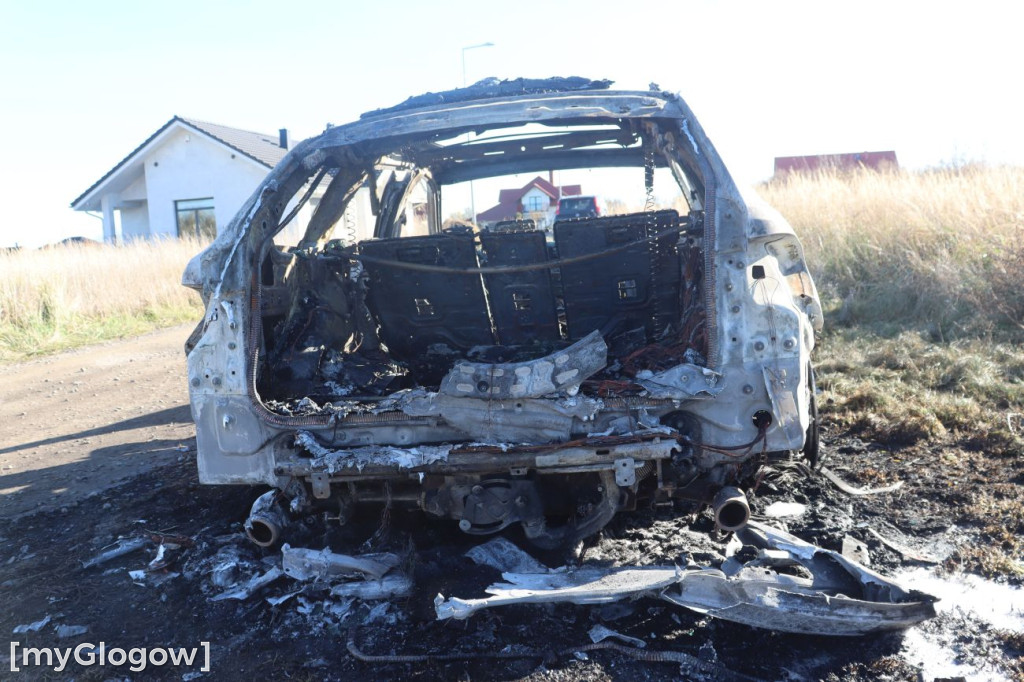 Pożar BMW w Głogowie