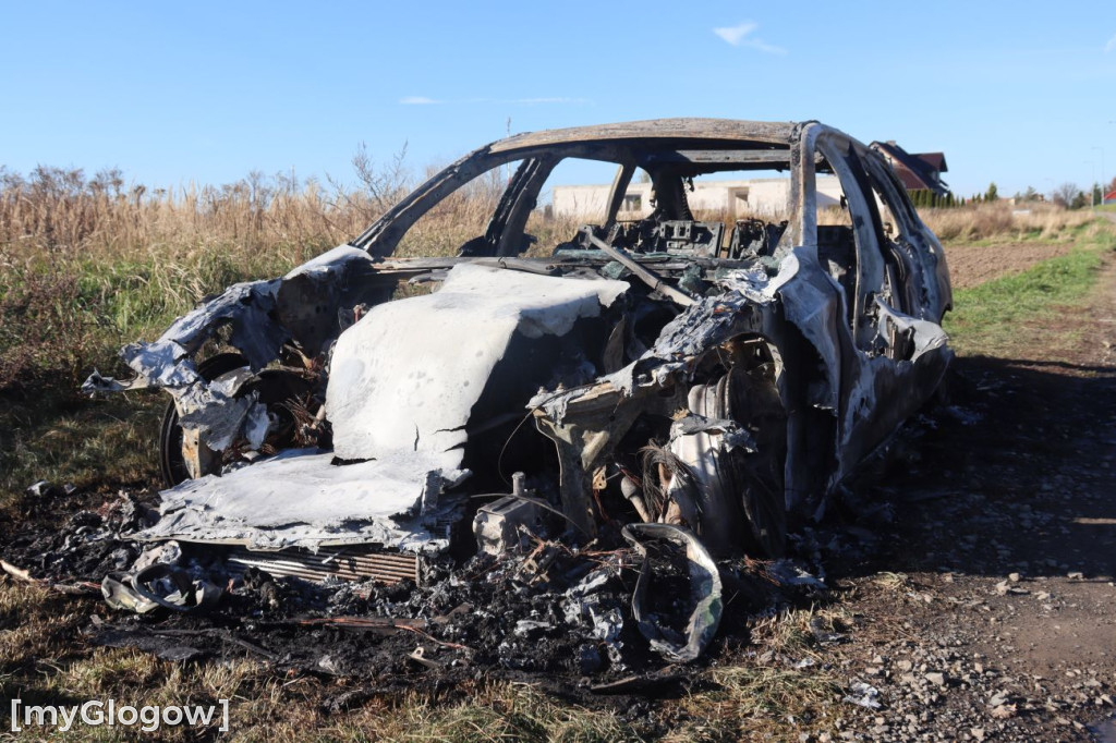 Pożar BMW w Głogowie