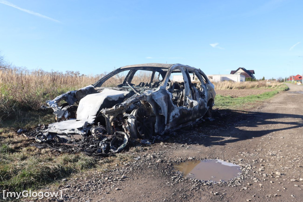 Pożar BMW w Głogowie