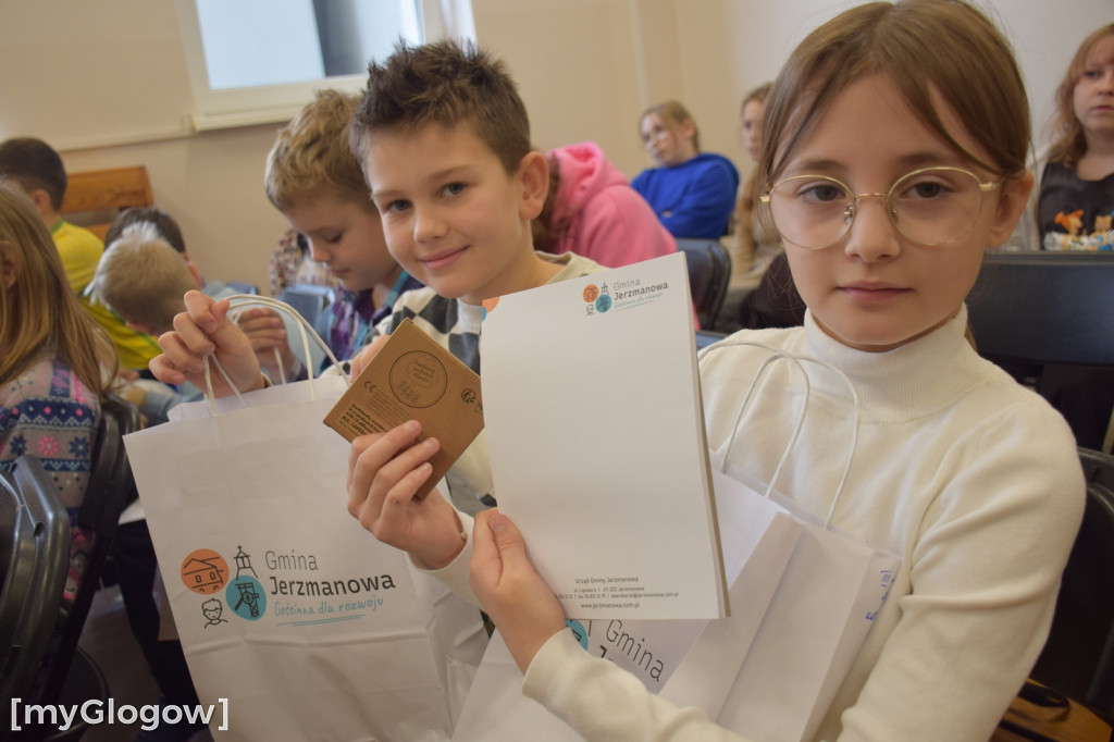 Odblaskowa szkoła w Jerzmanowej